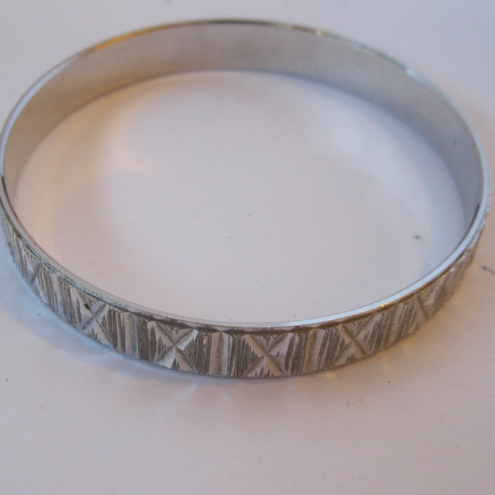 Vintage Trifari Silver X Bracelet Bangle